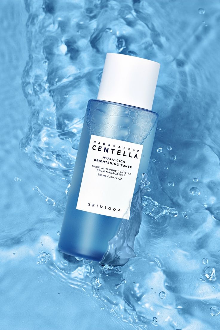 MADAGASCAR CENTELLA HYALU-CICA BRIGHTENING TONER 210ML